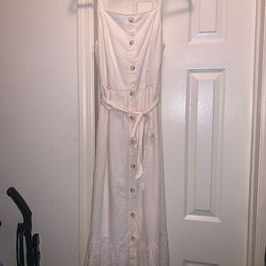 Old Navy M Cream Eyelet Midi Dress